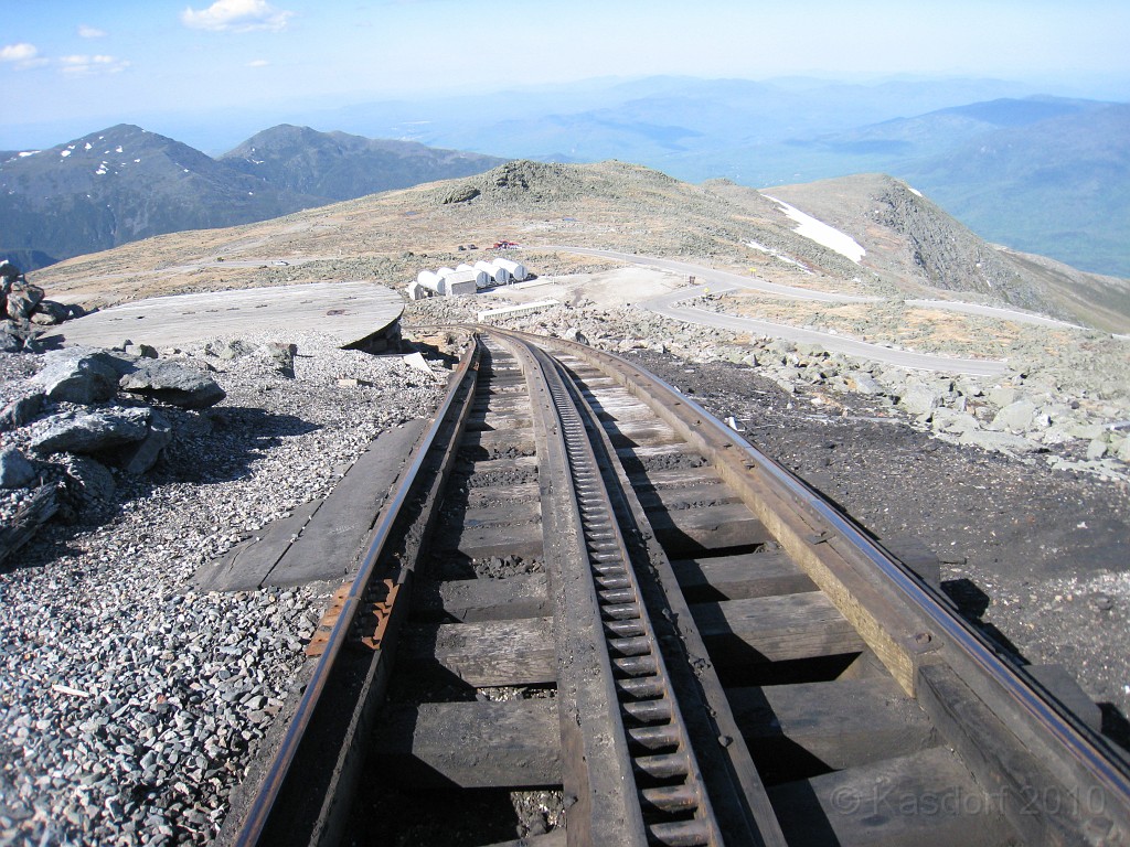 Mt Washington NH 2010 0590.jpg - Mt Washington NH. On May 23 2010 drove the road to the summit. Looked at the views, took some pictures, and drove back down.